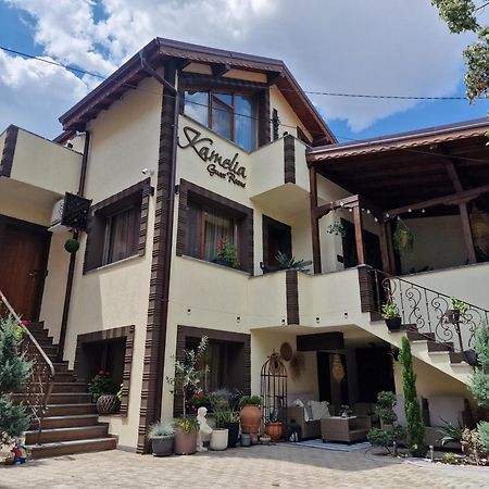 Kamelia Guest Rooms Kazanlŭk Exterior foto